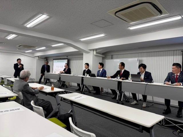 パネルディスカッション「少数与党国会での政策論戦の展望」を開催しました